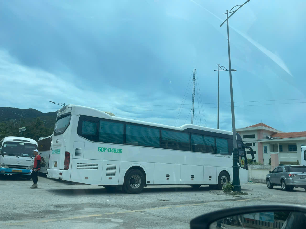 Thuê xe 45 chỗ Nha Trang đi Vĩnh Hy