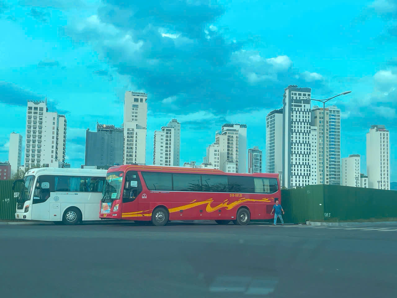 Thuê xe 45 chỗ Nha Trang đi Vĩnh Hy