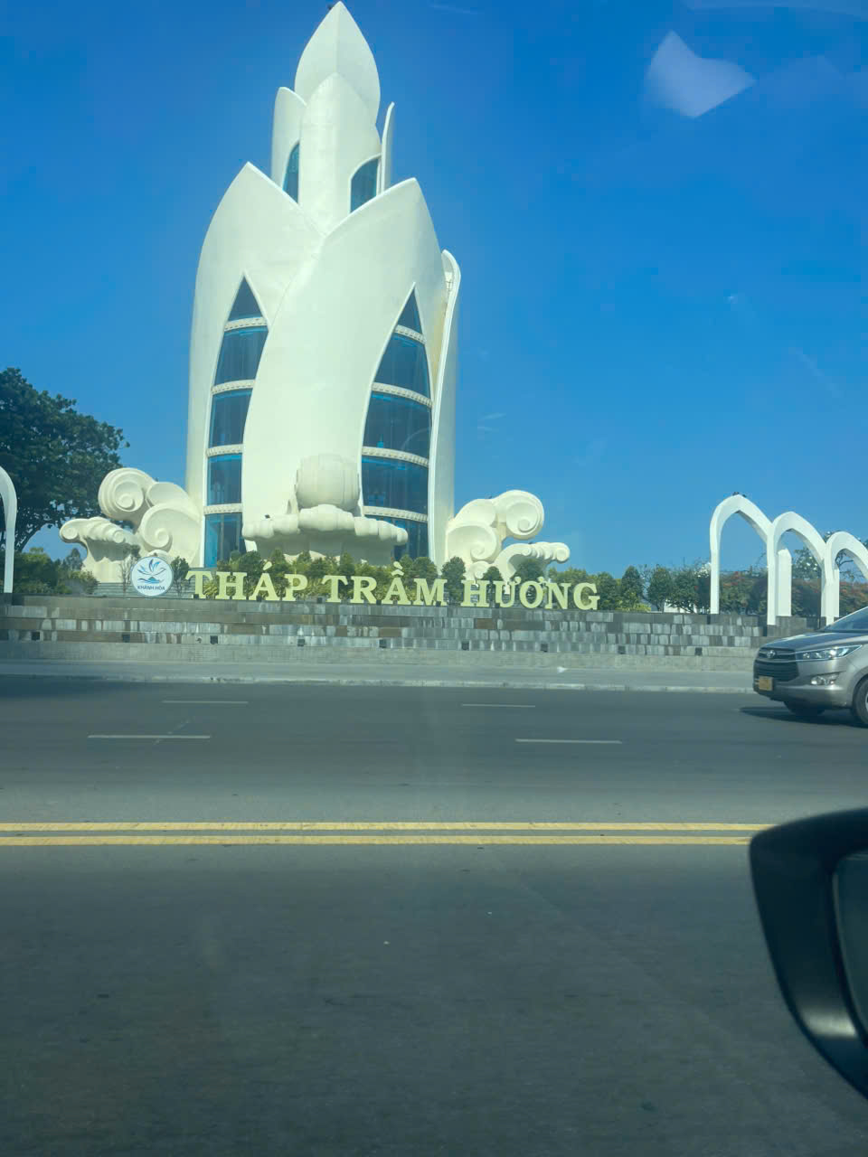 Xe Limousine Sang Trọng Nha Trang Đi Vĩnh Hy