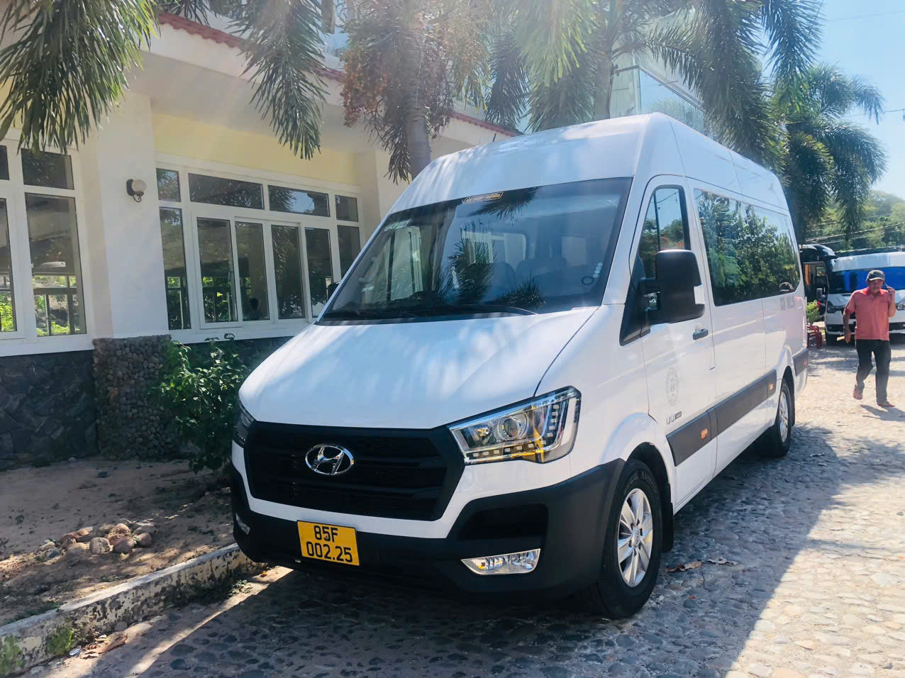 Taxi Sân Bay Cam Ranh 16 Chỗ 