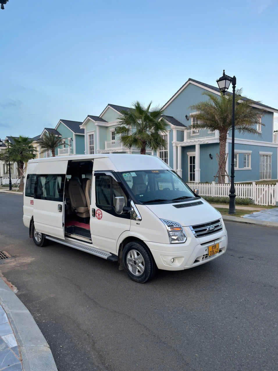 Taxi Sân Bay Cam Ranh 16 Chỗ 