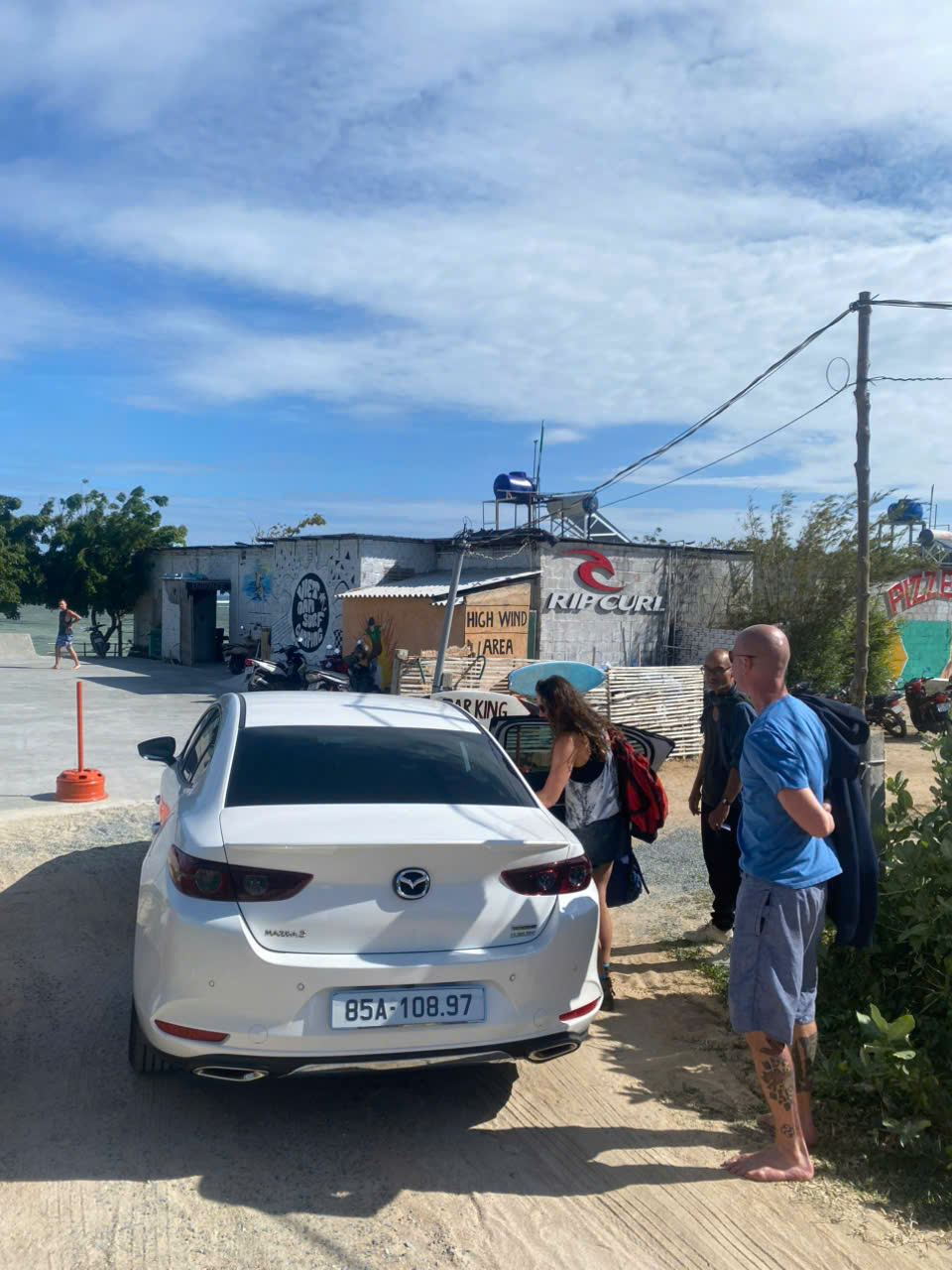 Taxi Sân Bay Cam Ranh 5 Chỗ 