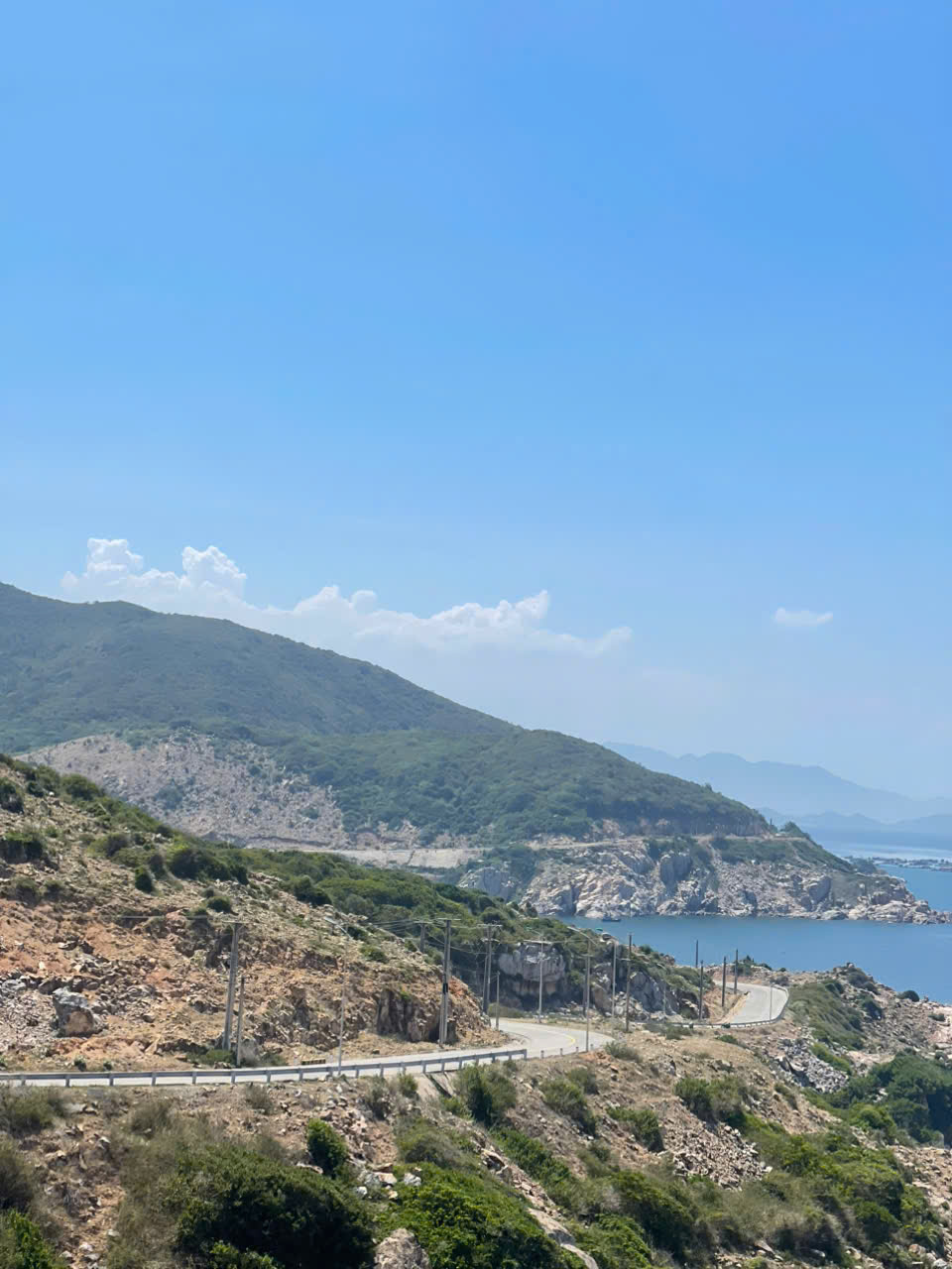 Taxi Vĩnh Hy đi sân bay Cam Ranh bao nhiêu km