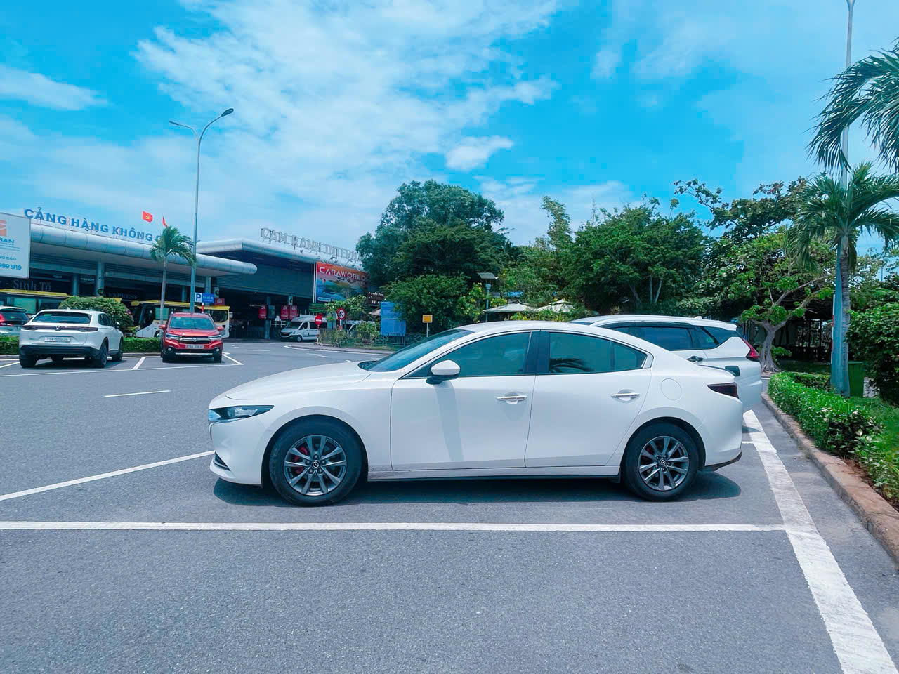 Thuê Xe Sân Bay Cam Ranh Về Hang Rái