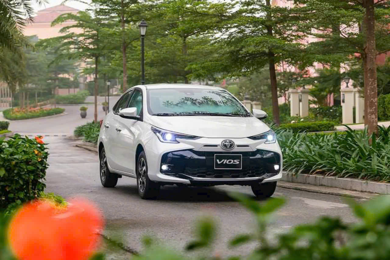 Thuê xe gia đình nhỏ Nha Trang đi Vĩnh Hy