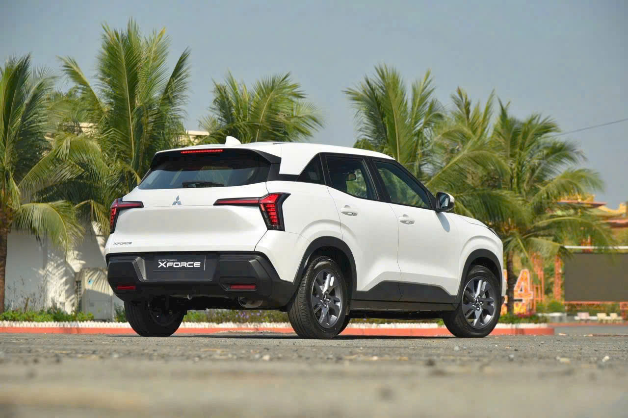 Xe 4 Chỗ Vĩnh Hy Nha Trang